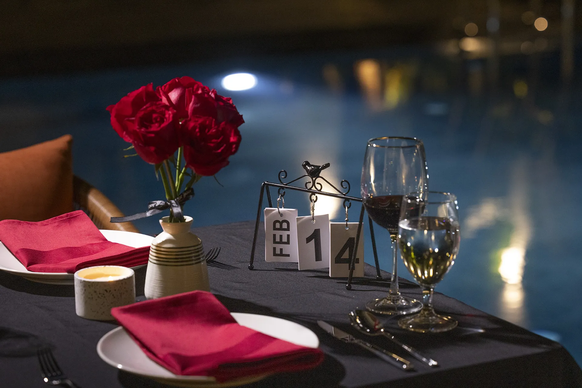 ban tiec valentine nha hang delight